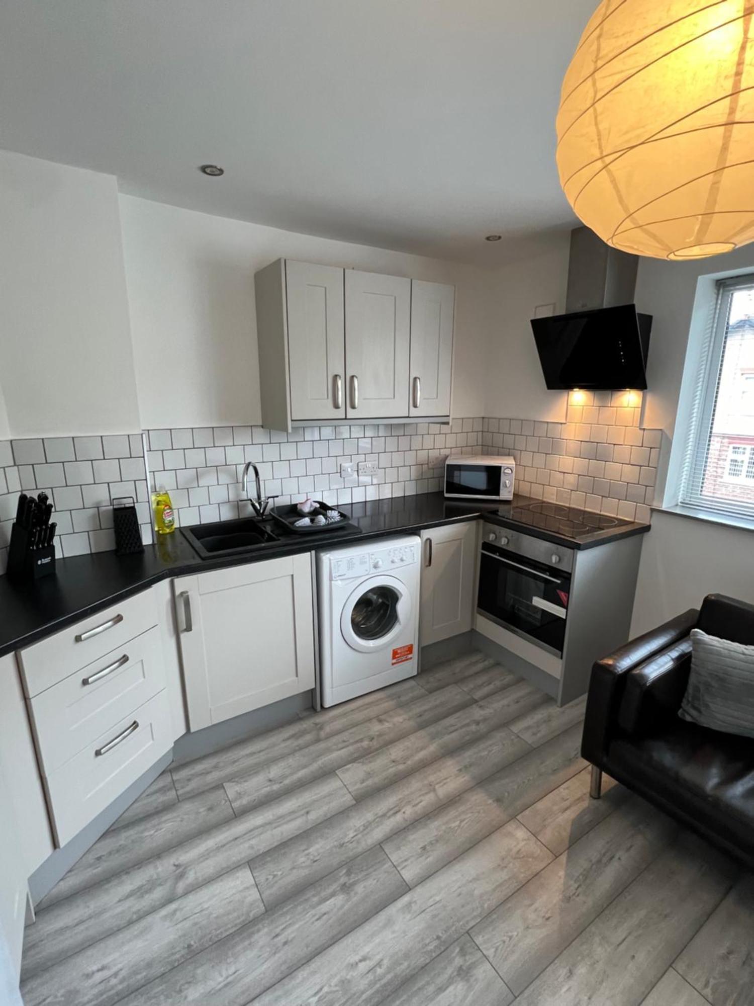 Cosy Modern Apartment Warrington Esterno foto