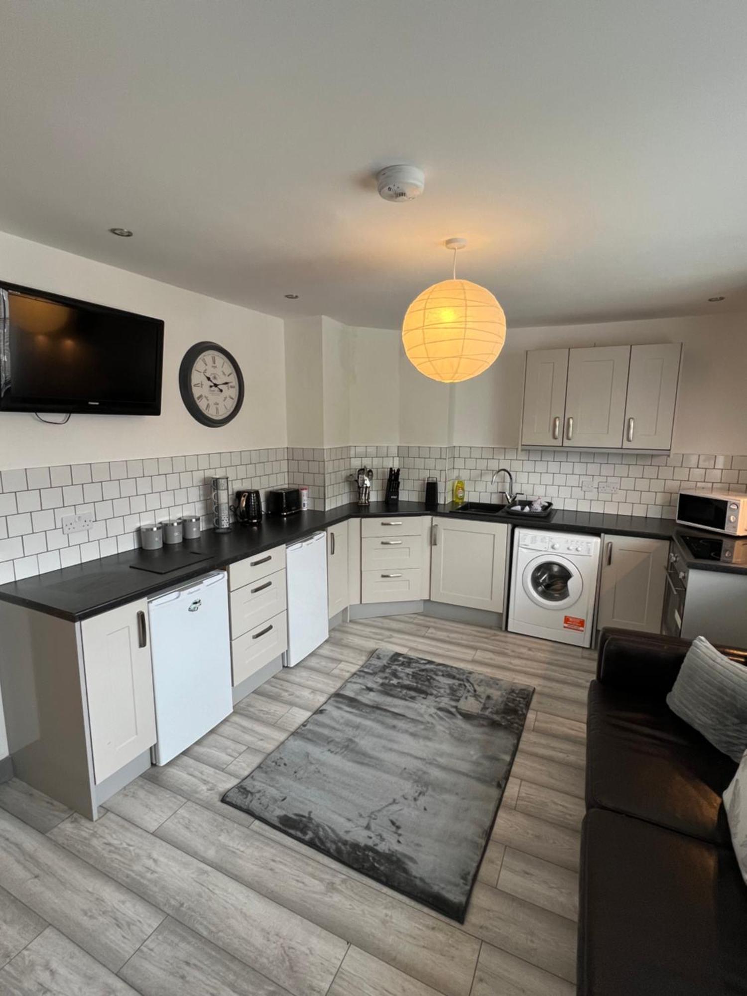 Cosy Modern Apartment Warrington Esterno foto